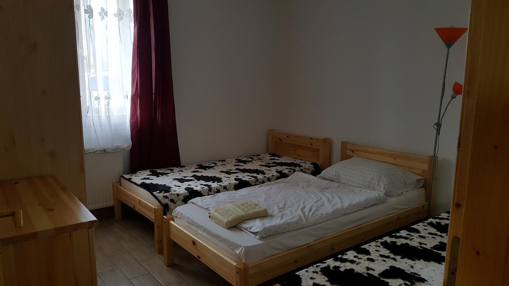Gesztenyes Vendeghaz Garáb Екстериор снимка